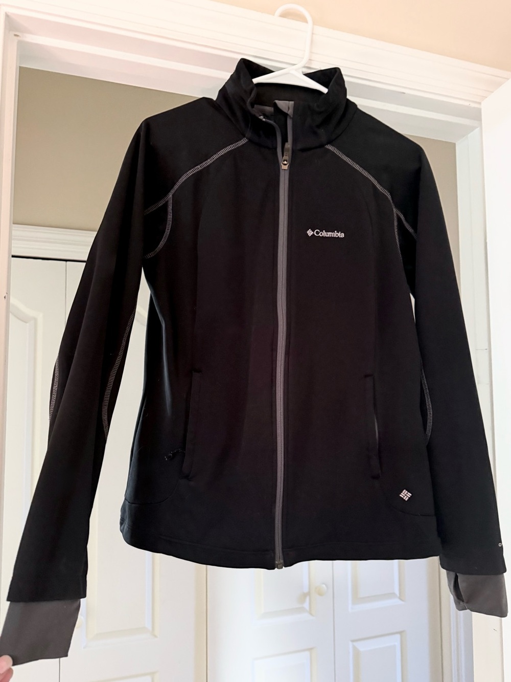 Columbia Black Full-Zip Utility Softshell Jacket